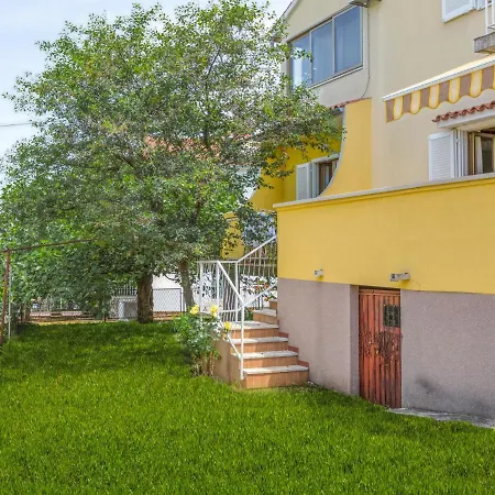 Appartement Daria-3 By Interhome *