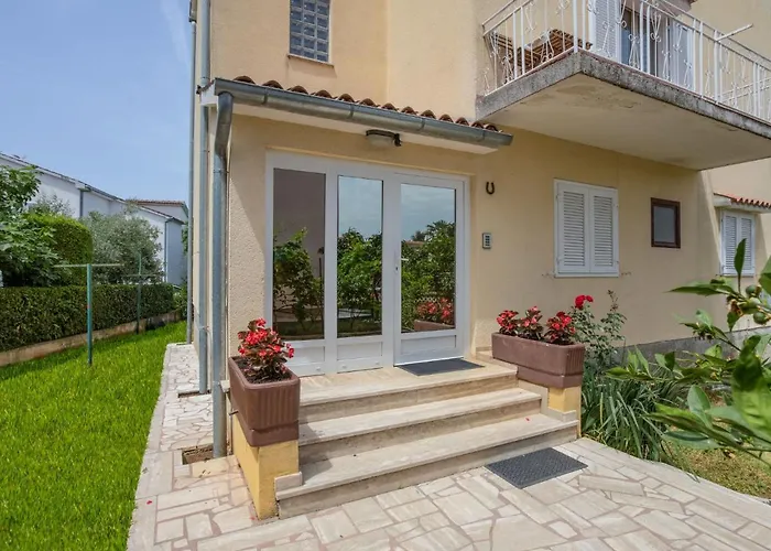 Appartement Daria-3 By Interhome *