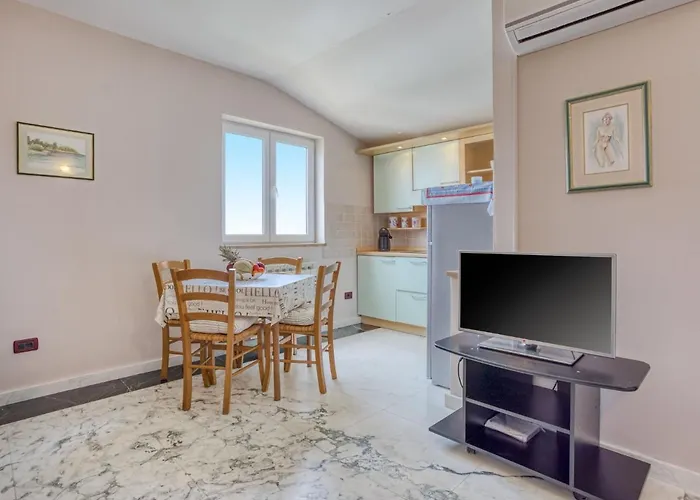 Appartement Daria-3 By Interhome *