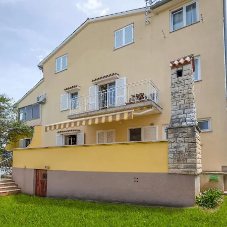Apartmán Daria-3 By Interhome
