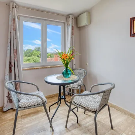 Daria-3 By Interhome *